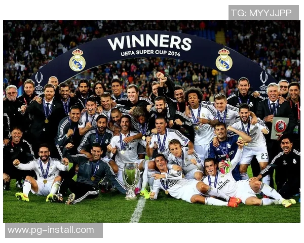 曼联逆袭皇马上演历史冷门帽子戏法点燃全场激情